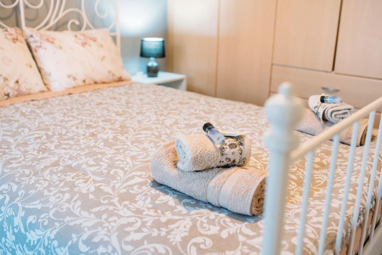 Muses Old Town Ioannina 2 Apartment ภายนอก รูปภาพ